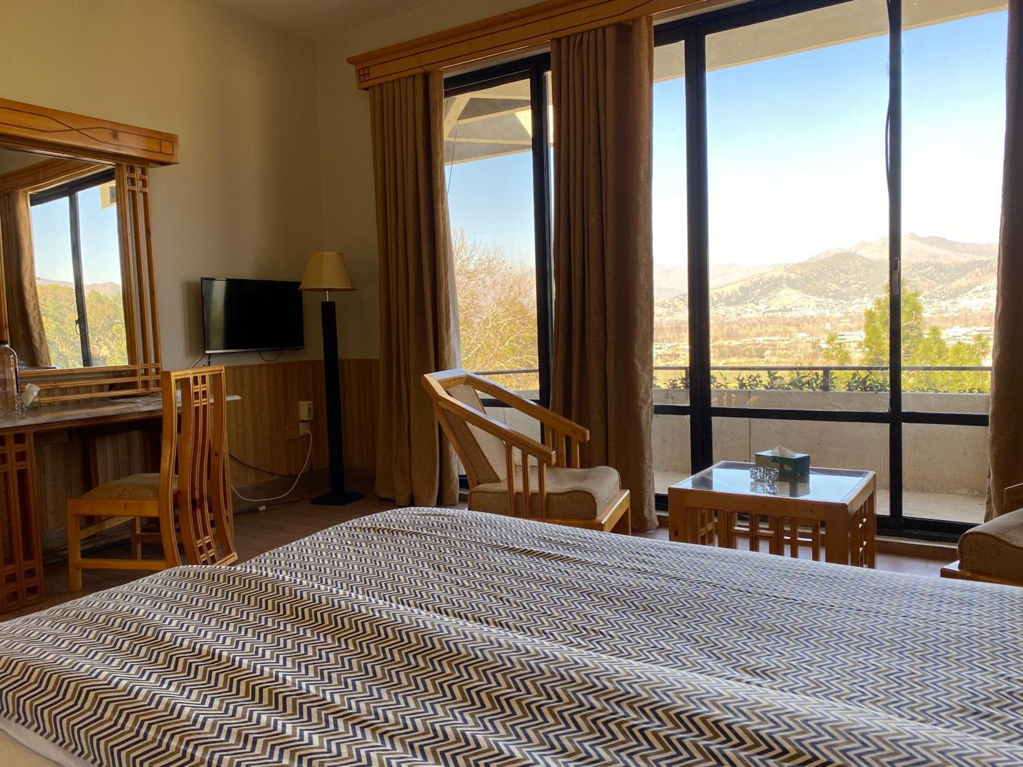 Rock City Resort Mingora Eksteriør bilde