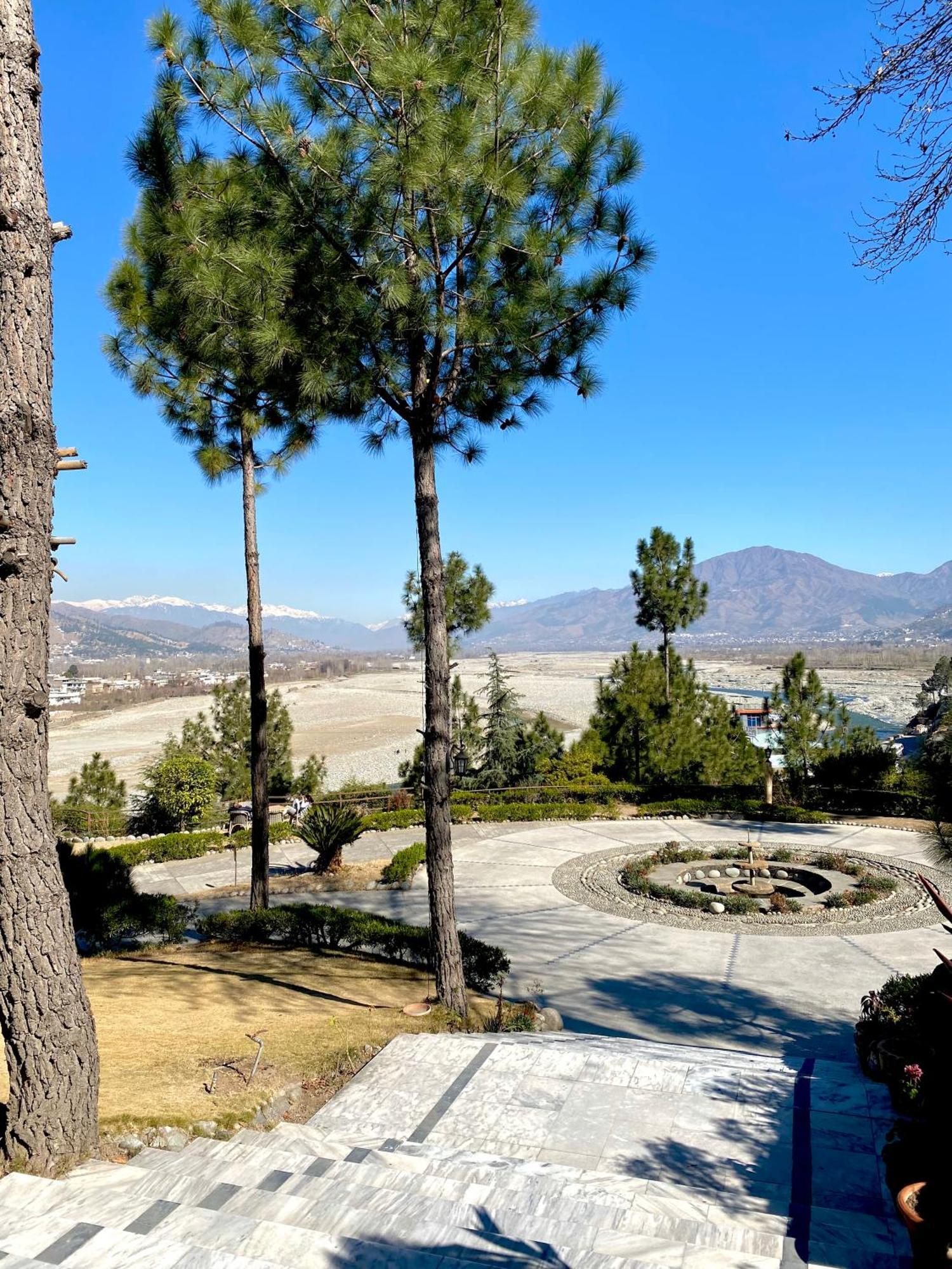 Rock City Resort Mingora Eksteriør bilde