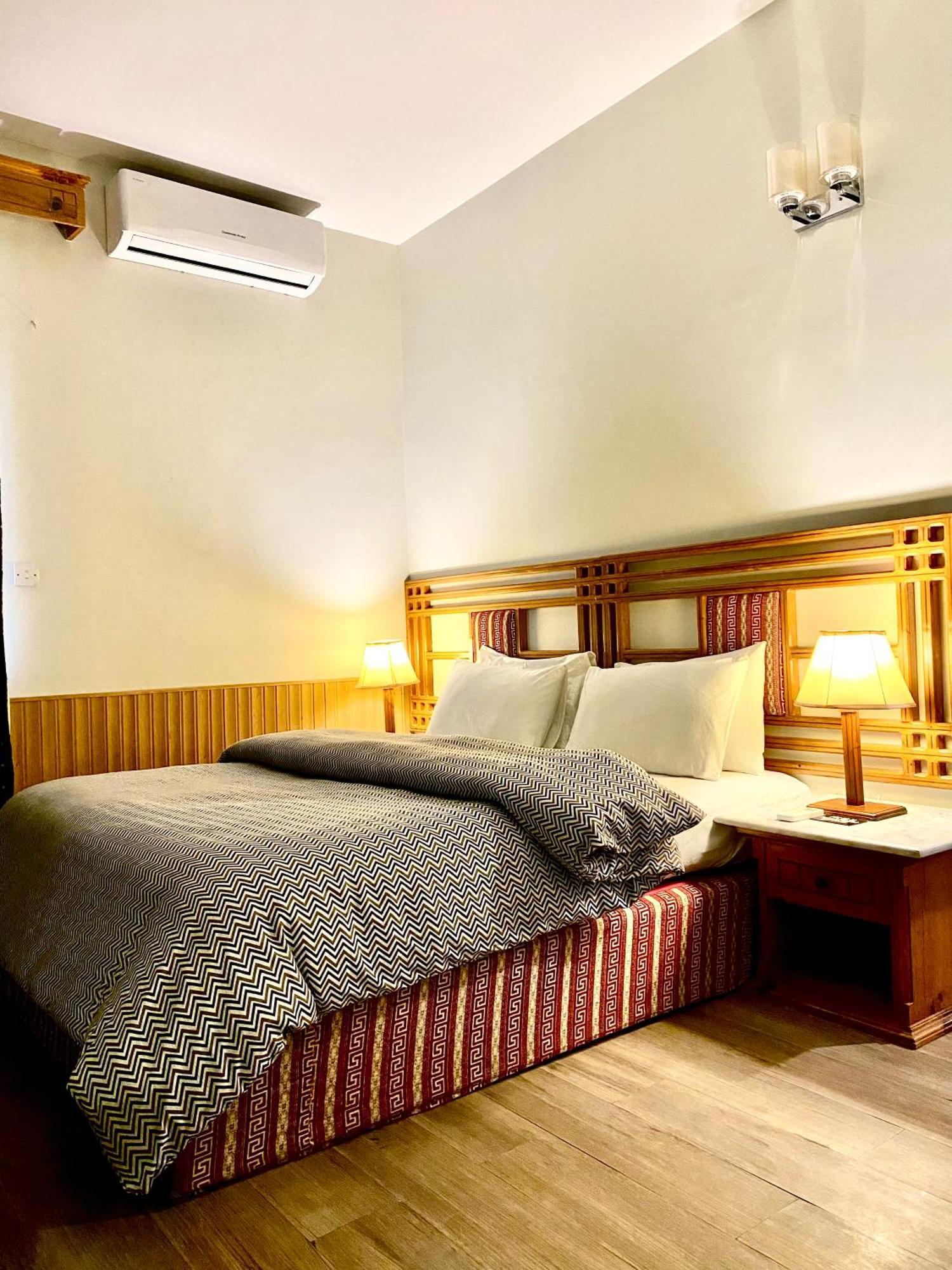 Rock City Resort Mingora Eksteriør bilde